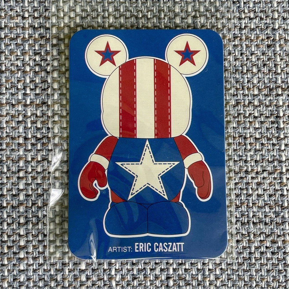 Americana Mickey Mouse Disney Vinylmation LE1500Figure/Pin Set - Trade City USA - Picture 8 of 12